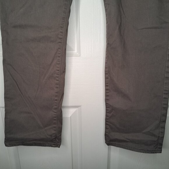 Lucky Brand Straight Leg Gray Wash Jeans Size 32x30 - Picture 6 of 9
